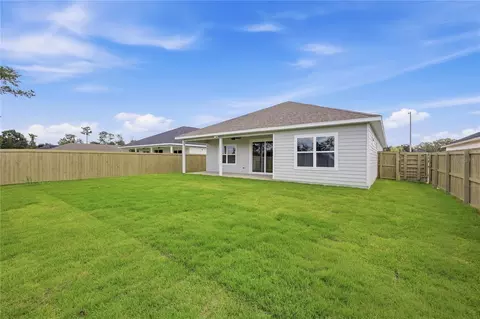 Exterior - 1086 SW 67th Way, Gainesville, FL 32607 photo 6 of 7