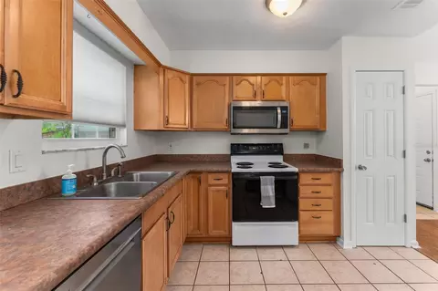 Kitchen - 2026 SW 73rd St, Gainesville, FL 32607 photo 3 of 3