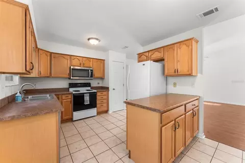 Kitchen - 2026 SW 73rd St, Gainesville, FL 32607 photo 2 of 3