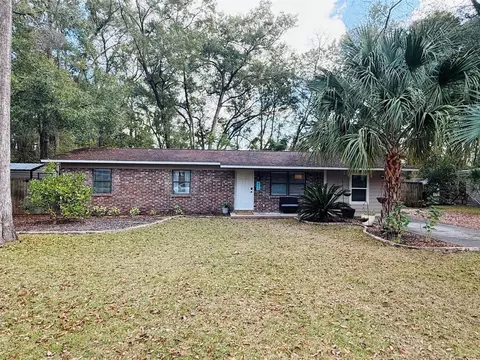 425 SW 257th Ter, Newberry, FL 32669