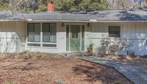 6116 Trout St, Melrose, FL 32666