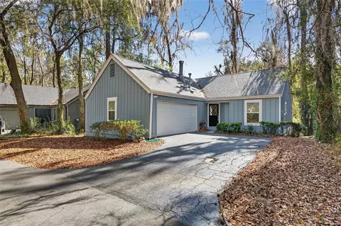 8407 SW 46th Ln, Gainesville, FL 32608