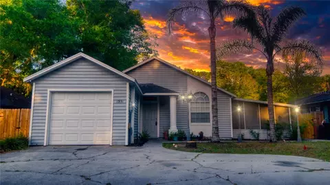 1931 SW 73rd St, Gainesville, FL 32607