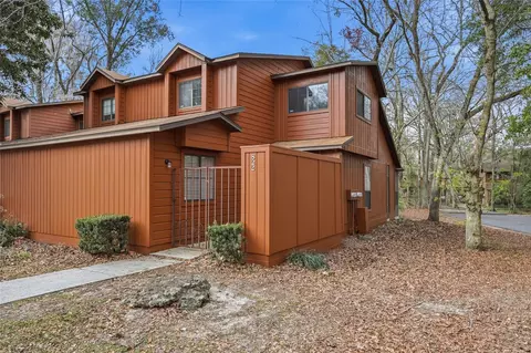 822 SW 56th Ter, Gainesville, FL 32607