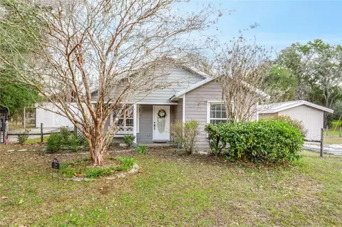 719 Town Ct, Bronson, FL 32621