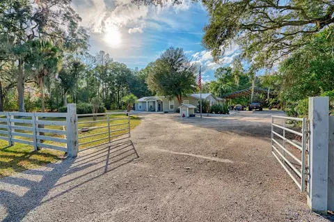 1270 SW 14th St, Chiefland, FL 32626