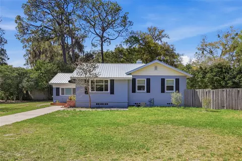 1334 NE 9th St, Gainesville, FL 32601