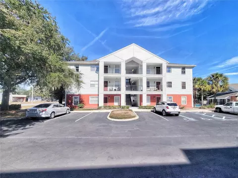 2360 SW Archer Rd #801, Gainesville, FL 32608