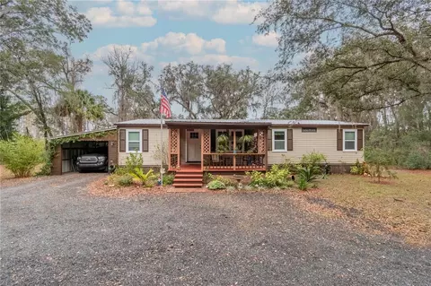 112 Magnolia St, Hawthorne, FL 32640