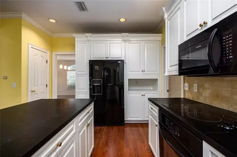 Kitchen - 4509 NW 53rd St, Gainesville, FL 32606 photo 11 of 11