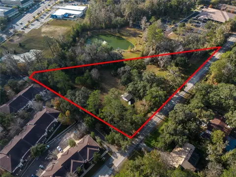 560 NW 39th Rd, Gainesville, FL 32607