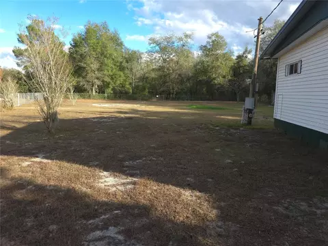 240 Kitty Ave, Interlachen, FL 32148 photo 5