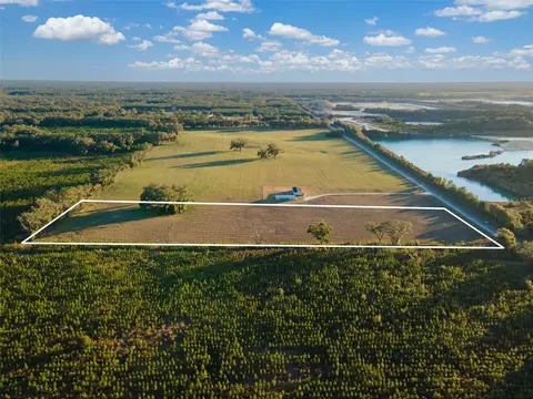 001 NW 202nd St, Newberry, FL 32669