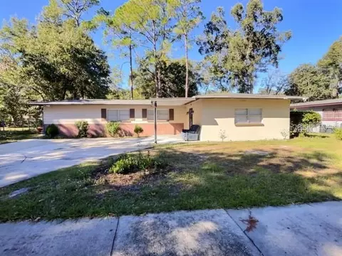 2900 NE 17th Dr, Gainesville, FL 32609