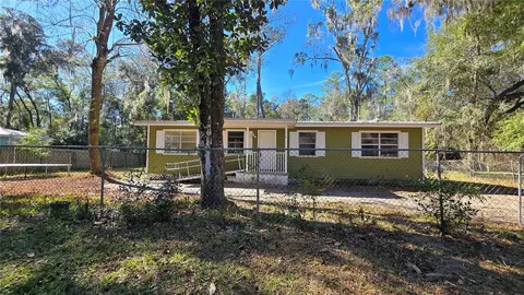 216 NE 43rd Ter, Gainesville, FL 32641