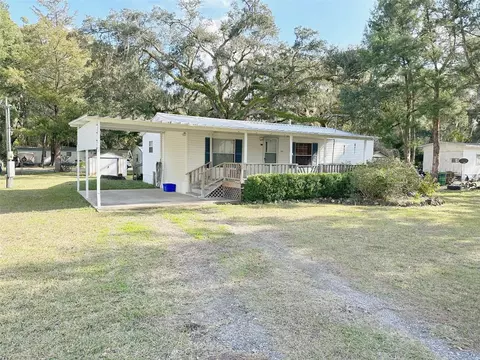 407 SE 4th St, Williston, FL 32696 photo 2