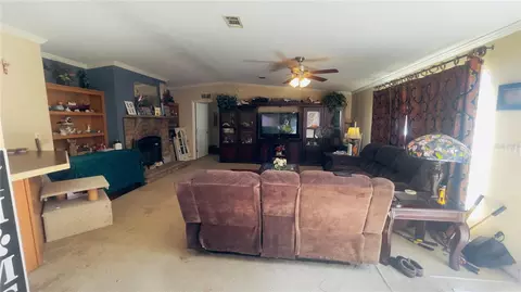 605 Standridge St, Bronson, FL 32621 photo 4