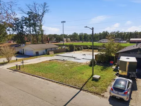 8203 SW 13th Rd, Gainesville, FL 32607