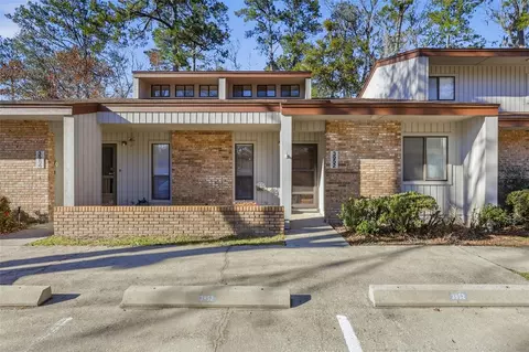3952 NW 27th Ln, Gainesville, FL 32606