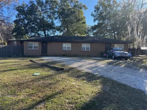 6025 SW 11th Pl, Gainesville, FL 32607