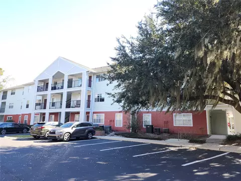 2360 SW Archer Rd #605, Gainesville, FL 32608