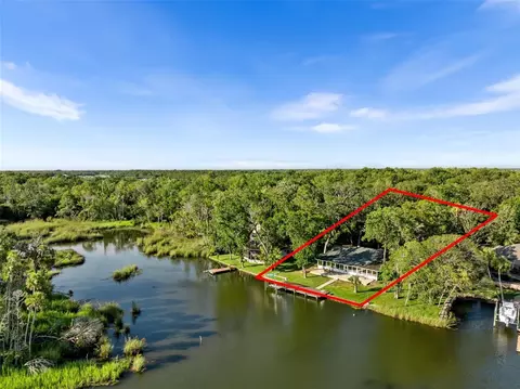 900 NW Snug Harbor Rd, Crystal River, FL 34428