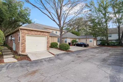 9755 SW 52nd Rd, Gainesville, FL 32608