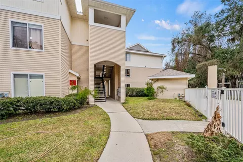 3921 SW 34th St #208, Gainesville, FL 32608