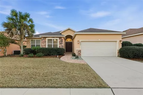 14589 NW 27th Pl, Newberry, FL 32669