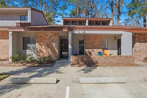 3946 NW 27th Ln, Gainesville, FL 32606