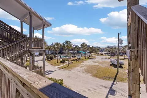 Exterior - 11 Old Mill Dr #9C, Cedar Key, FL 32625 photo 5 of 8
