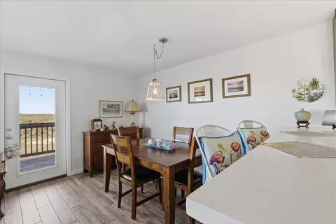 Dining - 11 Old Mill Dr #9C, Cedar Key, FL 32625 photo 1 of 2