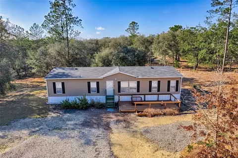 152 Piper Dr, Hawthorne, FL 32640