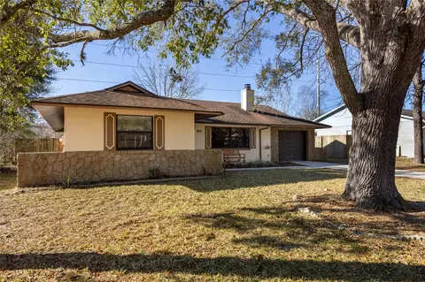 8031 SW 13th Rd, Gainesville, FL 32607