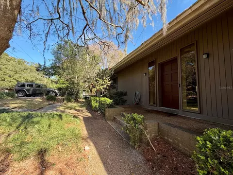 21 SW 23rd Ter, Gainesville, FL 32607