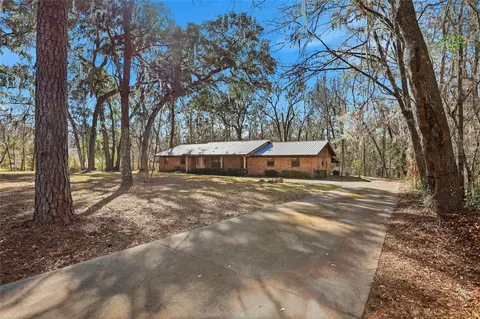 820 NW 109th Dr, Gainesville, FL 32606