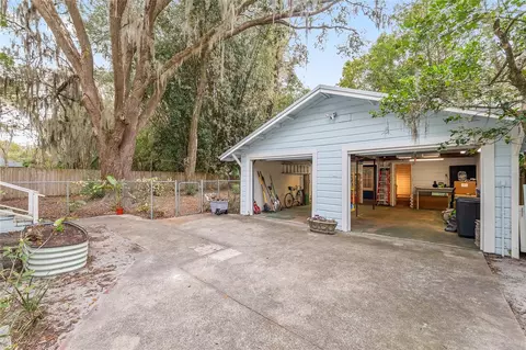 929 NE 7th Ave, Gainesville, FL 32601