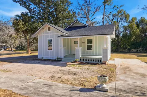 215 SE 1st Ave, Williston, FL 32696