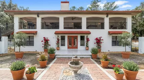 17714 Veterans Way, Micanopy, FL 32667