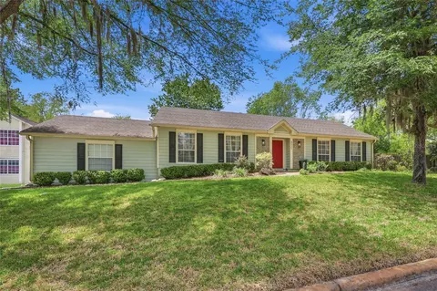 8521 NW 35th Ln, Gainesville, FL 32606