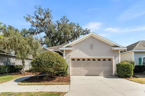 3737 SW 74th Dr, Gainesville, FL 32608