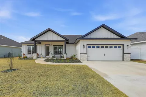 1922 SW 244 Dr, Newberry, FL 32669