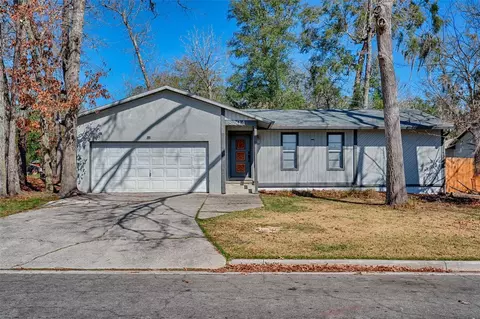 8204 SW 13th Rd, Gainesville, FL 32607