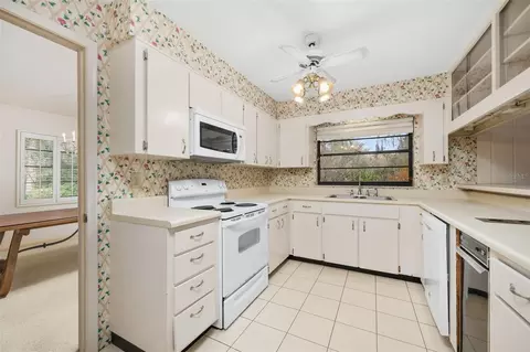 Kitchen - 412 NW 46th St, Gainesville, FL 32607 photo 1 of 5