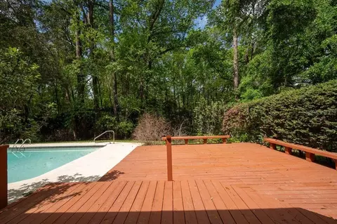 Exterior - 412 NW 46th St, Gainesville, FL 32607 photo 6 of 25