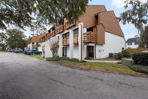 1652 SW 16th St #1652, Gainesville, FL 32608