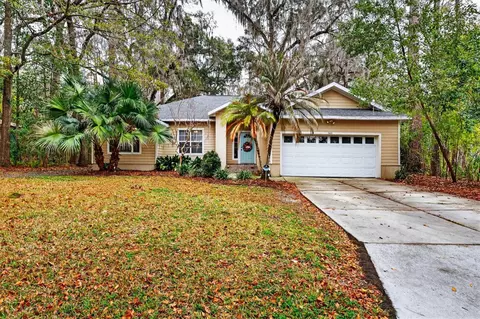 305 NW 28th St, Gainesville, FL 32607