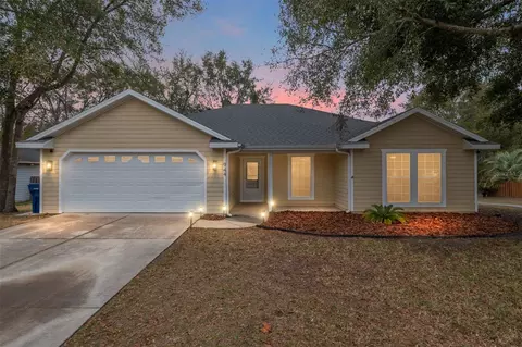 944 NW 256th Ter, Newberry, FL 32669