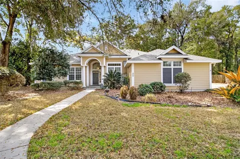 922 SW 88th St, Gainesville, FL 32607
