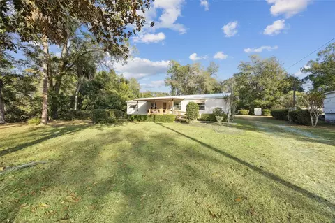 100 Waterway Ave, Satsuma, FL 32189